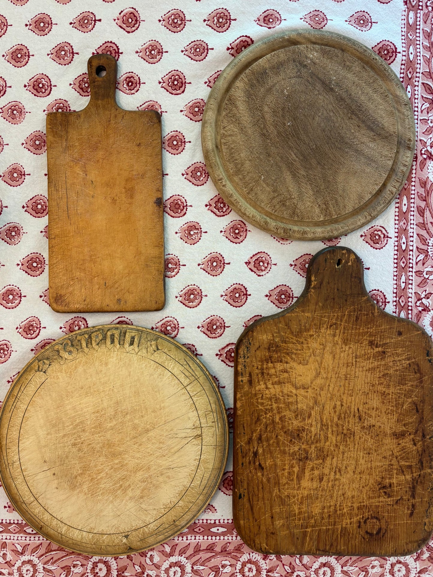 Petite Primitive Bread Cutting Board