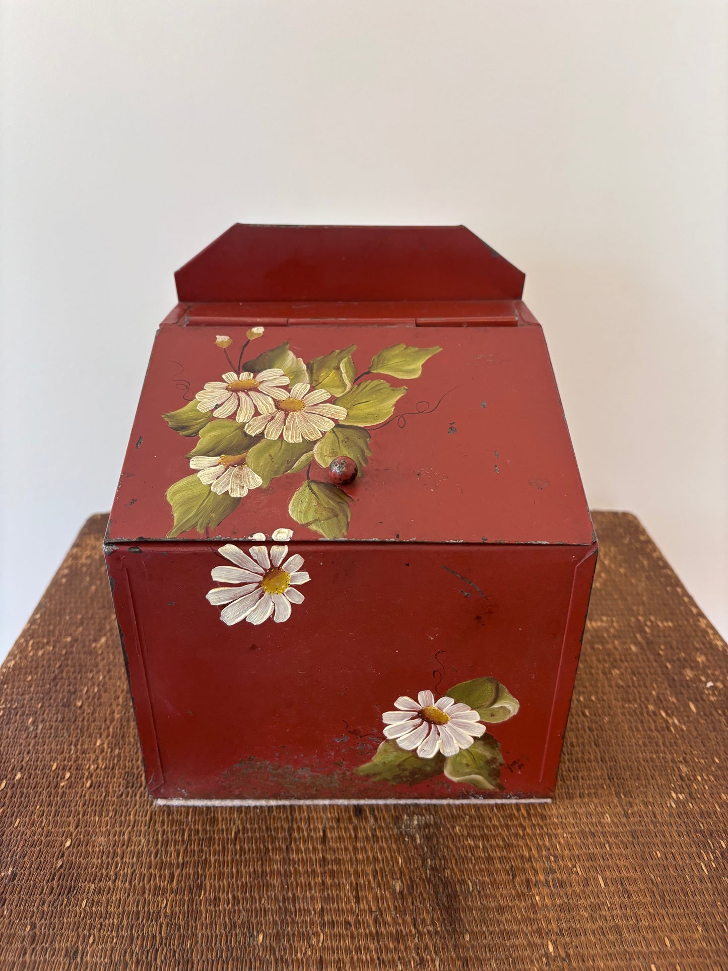 Vintage Toleware Painted Box with Daisies