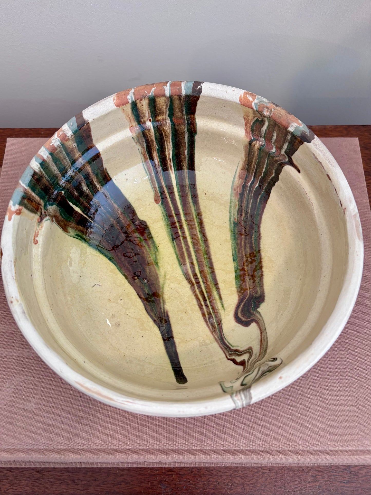 Hungarian Ceramic Bowl Marbleized Cream (Medium)