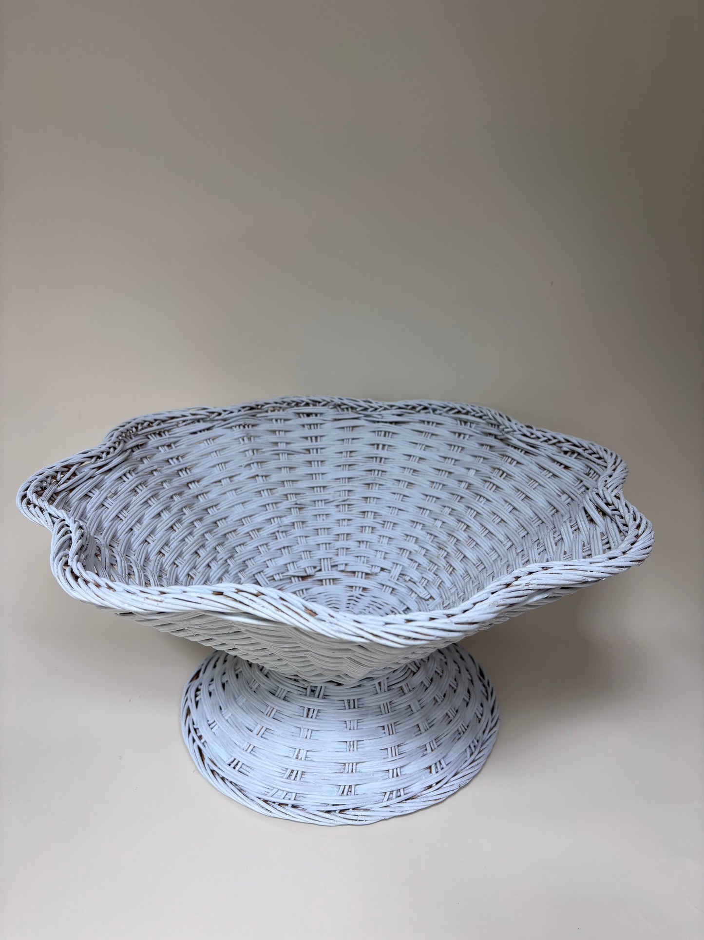 Vintage Rattan Wicker Large Centerpiece Scallop-edge Bowl