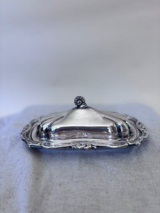 Vintage Silverplate Butter Dish With Seashell Handle