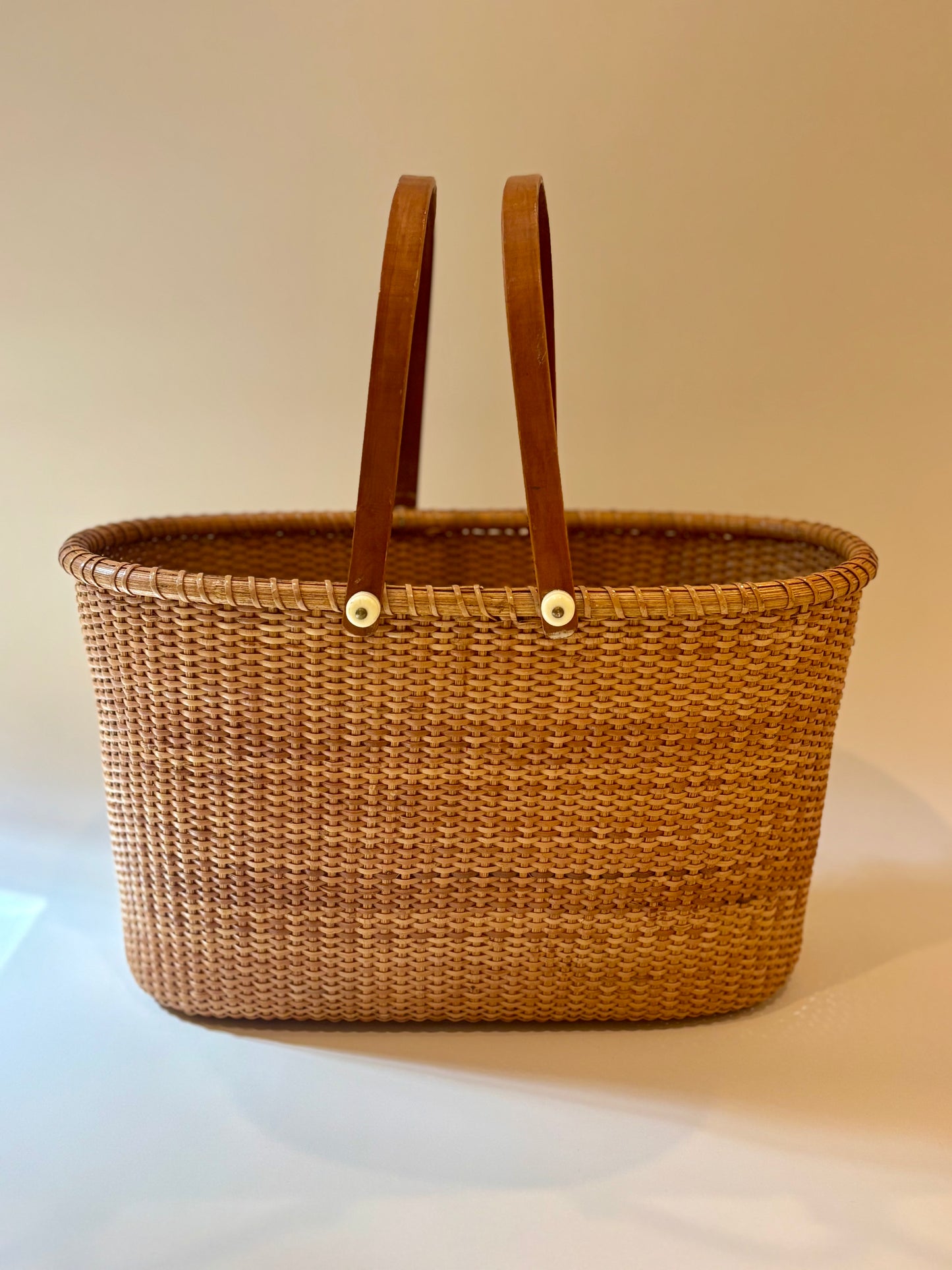 Vintage Nantucket Style Basket Bag