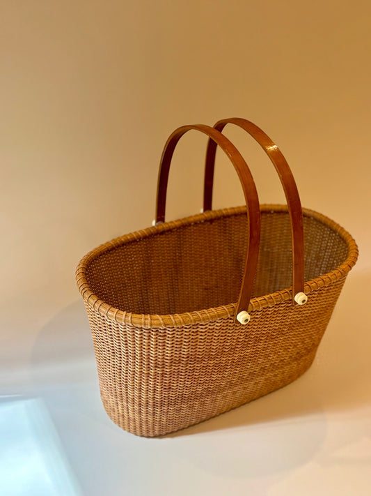 Vintage Nantucket Style Basket Bag