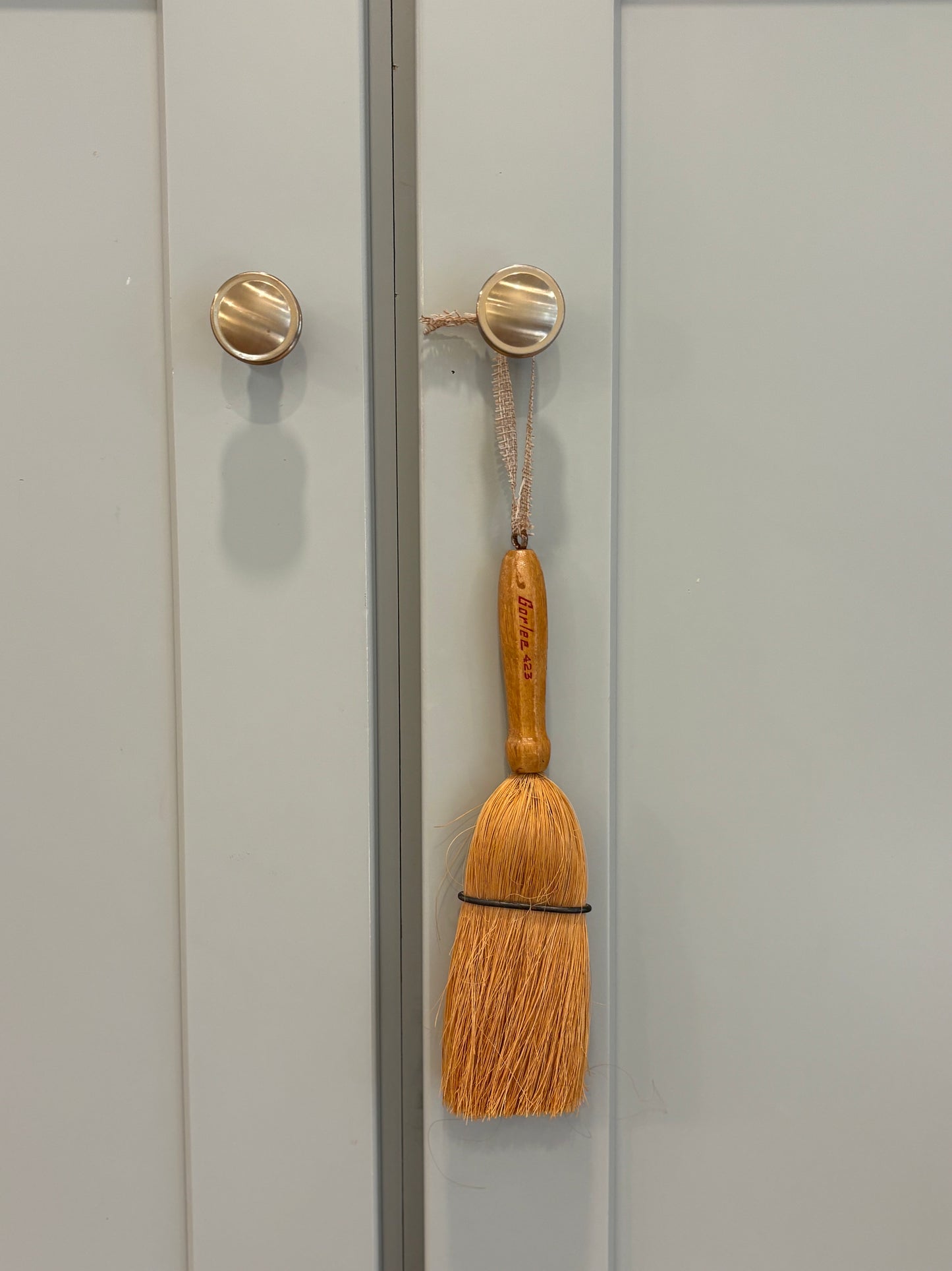 Vintage "Whisk" Hand Broom - Small Gorlee