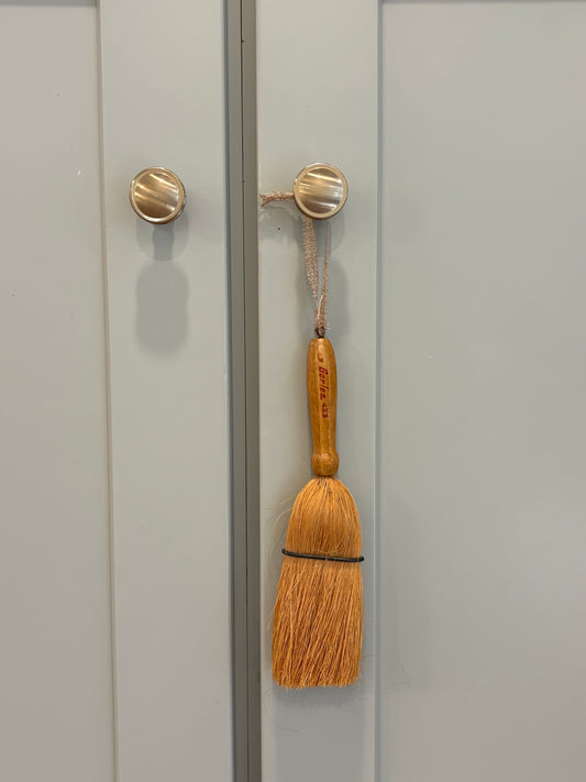 Vintage "Whisk" Hand Broom - Small Gorlee