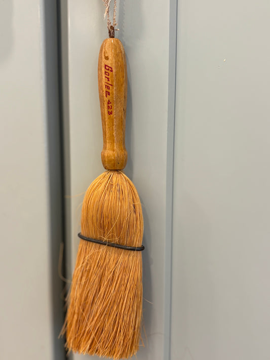 Vintage "Whisk" Hand Broom - Small Gorlee